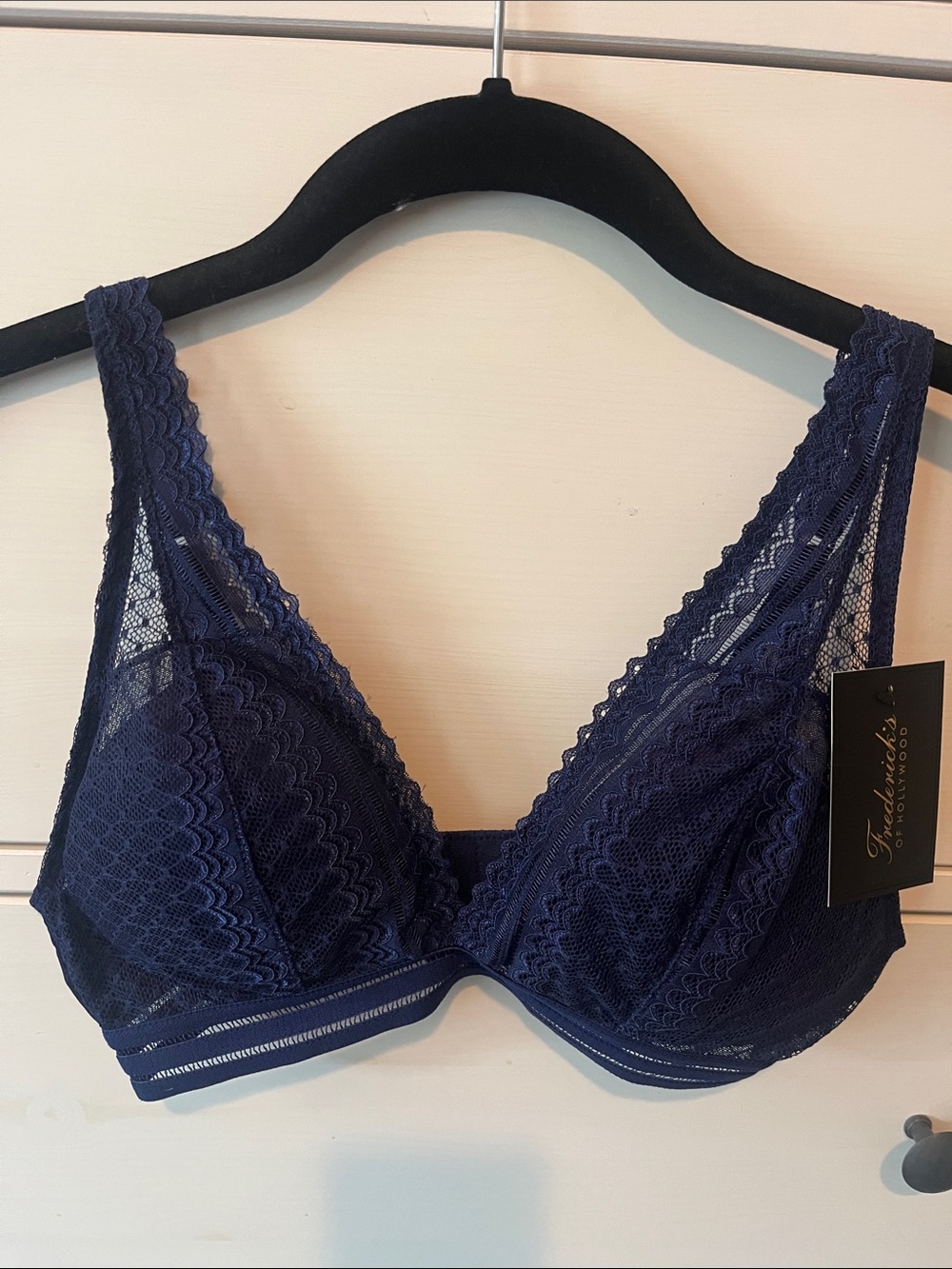 NWT Frederick's of Hollywood Navy Blue Lace Bralette Size Small